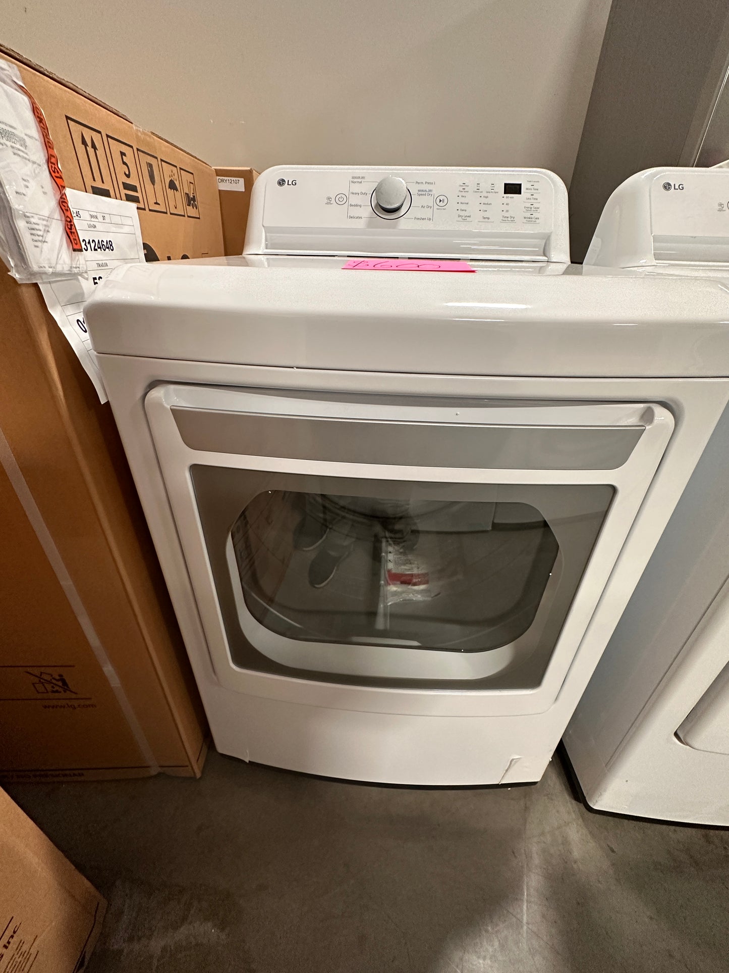 BRAND NEW LG ELECTRIC DRYER WITH SENSOR DRY - DRY12134
