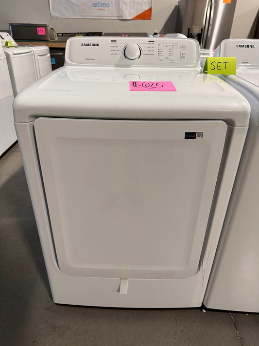 NEW SAMSUNG ELECTRIC DRYER - 8 DRYING CYCLES - DRY12168