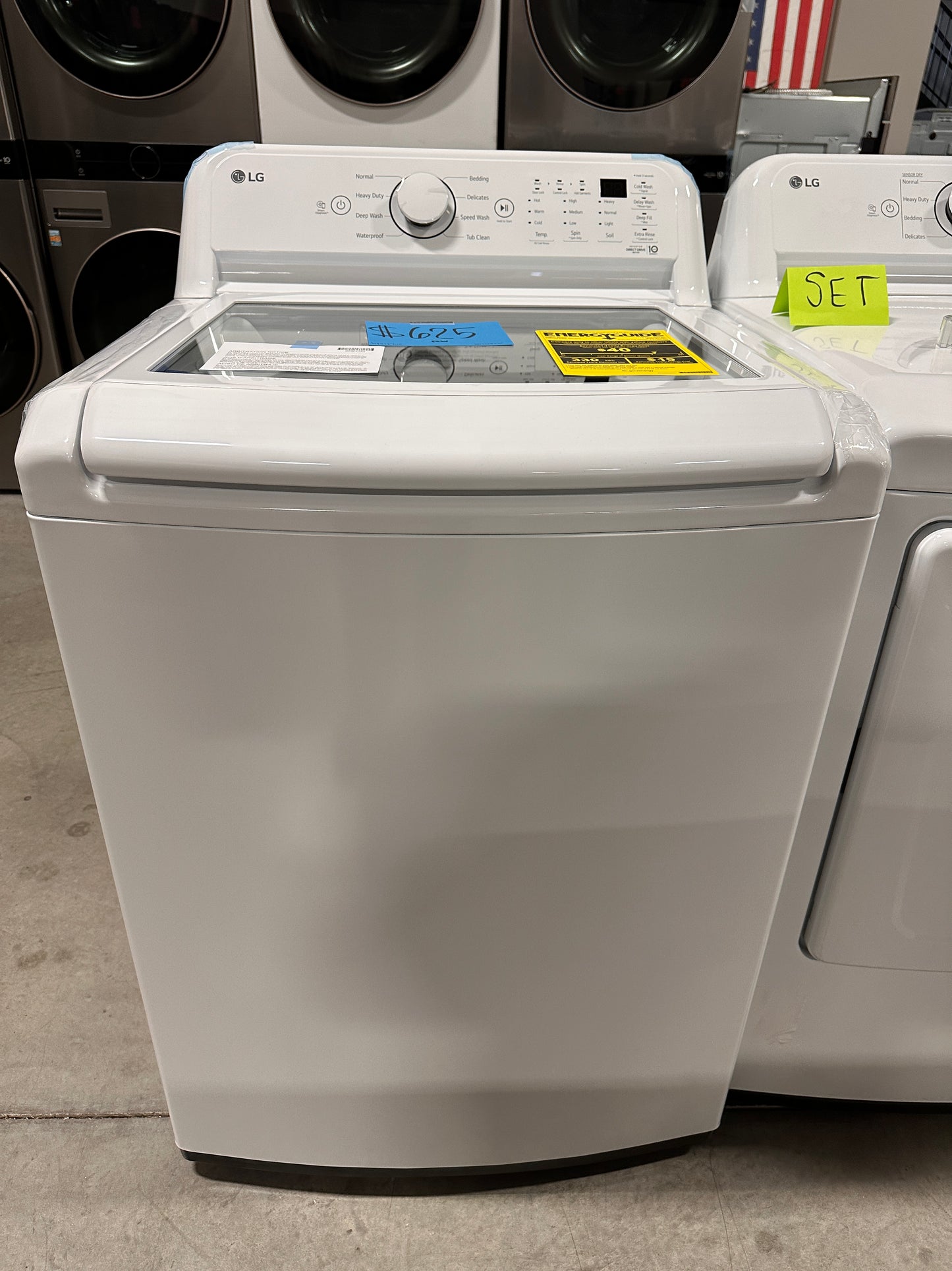 GREAT NEW LG TOP LOADING WASHING MACHINE - WAS12745