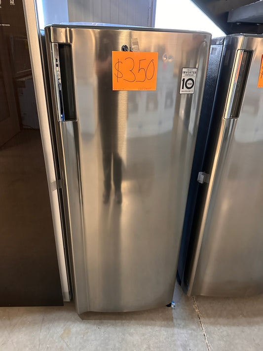 BRAND NEW 5.8 CU FT SINGLE DOOR FREEZER - REF12577