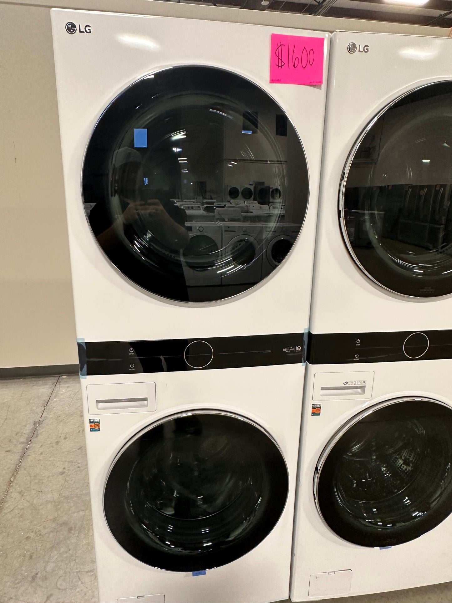ELECTRIC DRYER STACKED LG WASHTOWER - WASHER AND DRYER - WAS12490