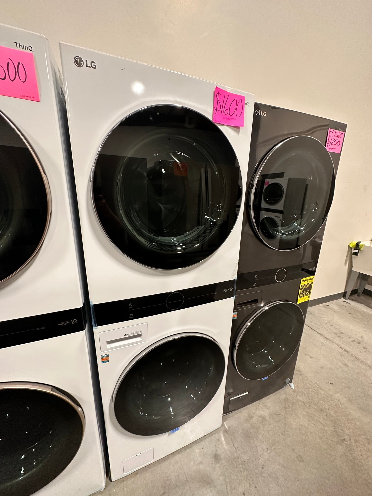BRAND NEW ELECTRIC DRYER LG STACKED WASHTOWER - WAS12648