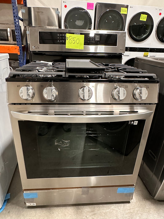 GREAT NEW GAS TRUE CONVECTION RANGE - RAG11702