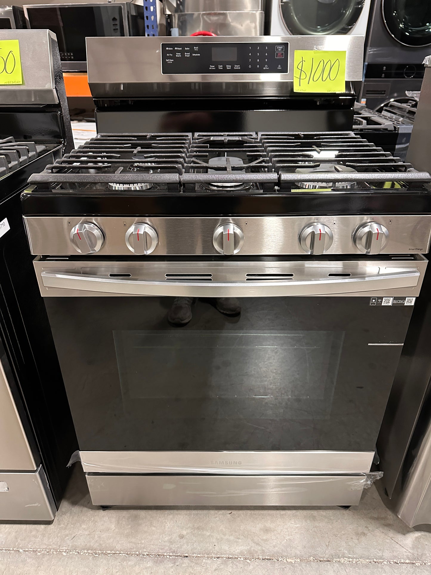 NEW SAMSUNG 6.0 CU FT GAS RANGE with AIR FRY and CONVECTION - RAG11714 - NX60A6511SS