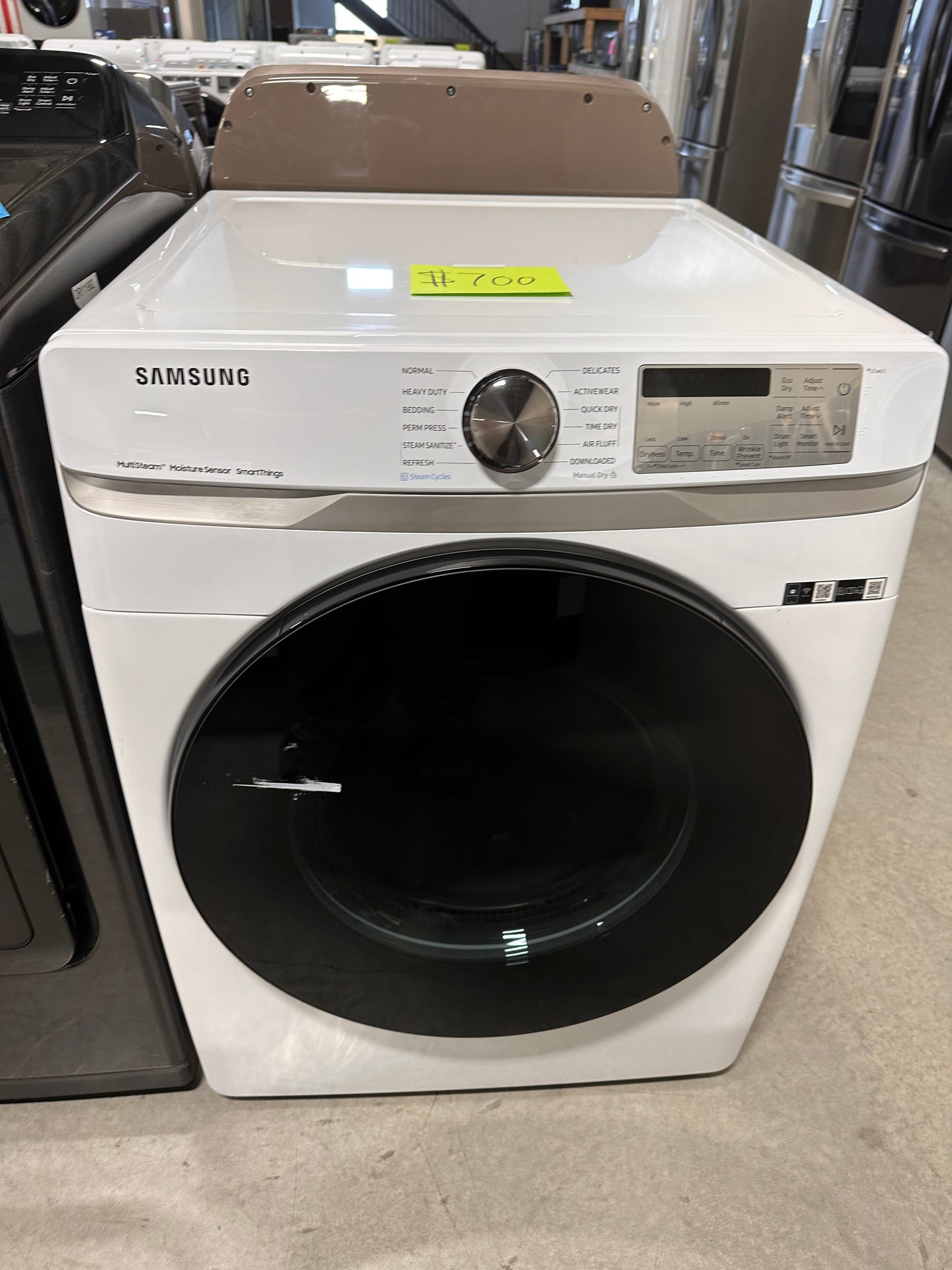 SAMSUNG GAS DRYER WITH STEAM - NEW STACKABLE DRYER - DRY12208 DVG45B6300W