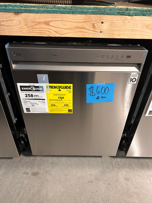 NEW LG DISHWASHER with QUADWASH - DSW11533