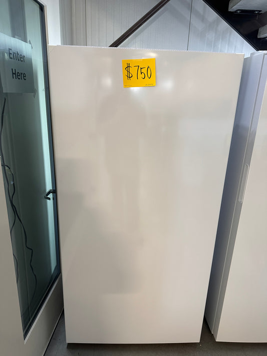 NEW 15.3 CU FT UPRIGHT FREEZER - with WARRANTY - FRZ11227 VFUD15TW