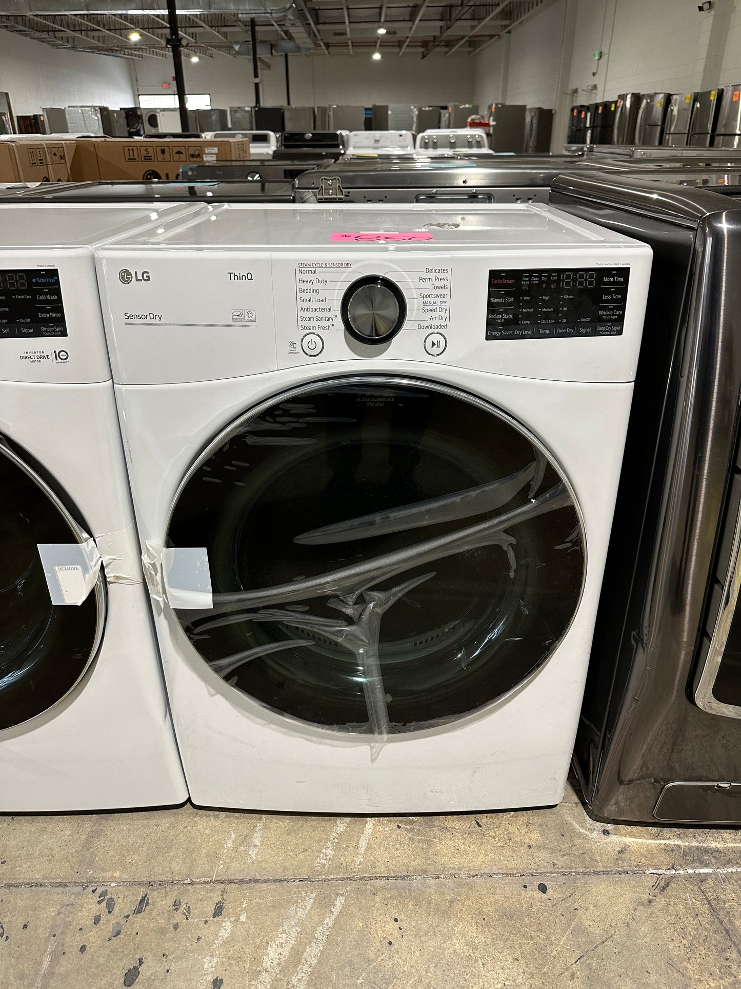 GREAT NEW LG ELECTRIC DRYER WITH STEAM - DRY11497S DLEX4200W