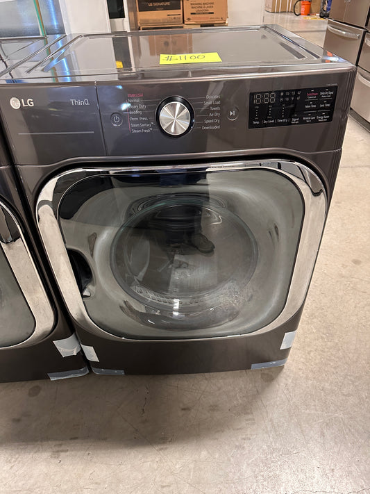 NEW STACKABLE SMART GAS DRYER WITH STEAM - DRY12204 DLGX8901B