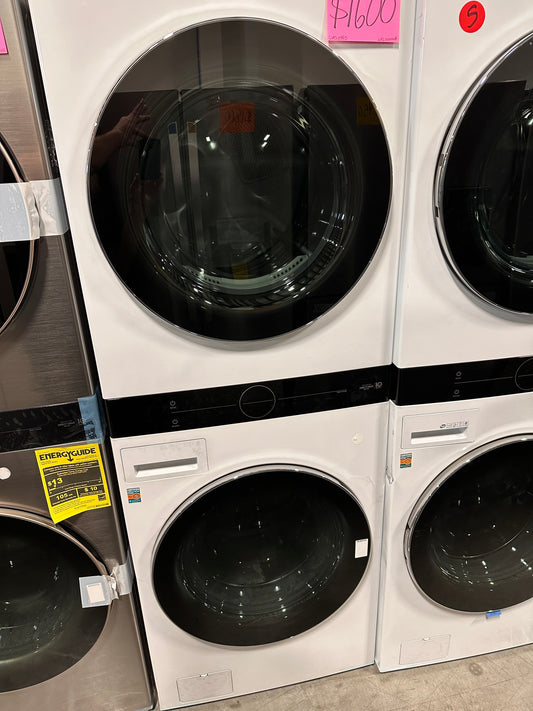 GREAT NEW LG WASHTOWER - STACKED LAUNDRY SET - WAS12885 WKEX200HWA