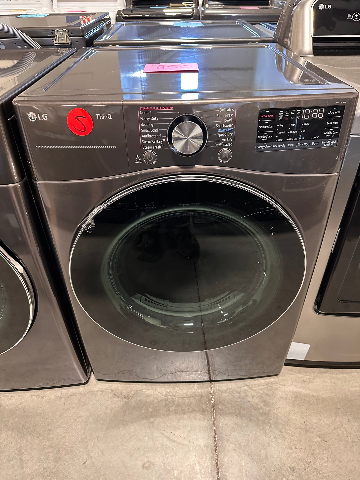 NEW ELECTRIC LG DRYER with STEAM - DRY12259