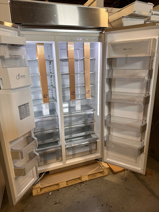 GORGEOUS NEW BUILT IN LG STUDIO REFRIGERATOR - REF12744