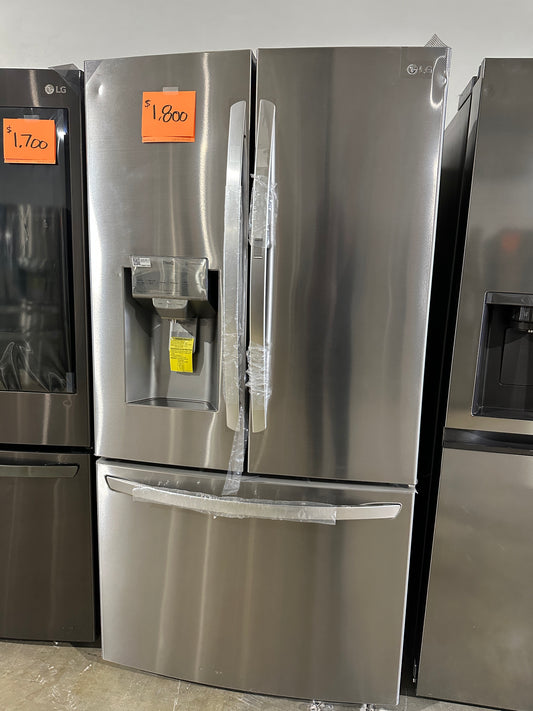 GREAT NEW LG REFRIGERATOR with CRAFT ICE - REF11401S LRFDS3016S