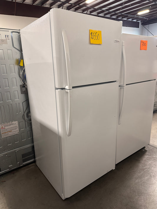 GREAT NEW FRIGIDAIRE WHITE REFRIGERATOR - REF12762 FRTD2021AW