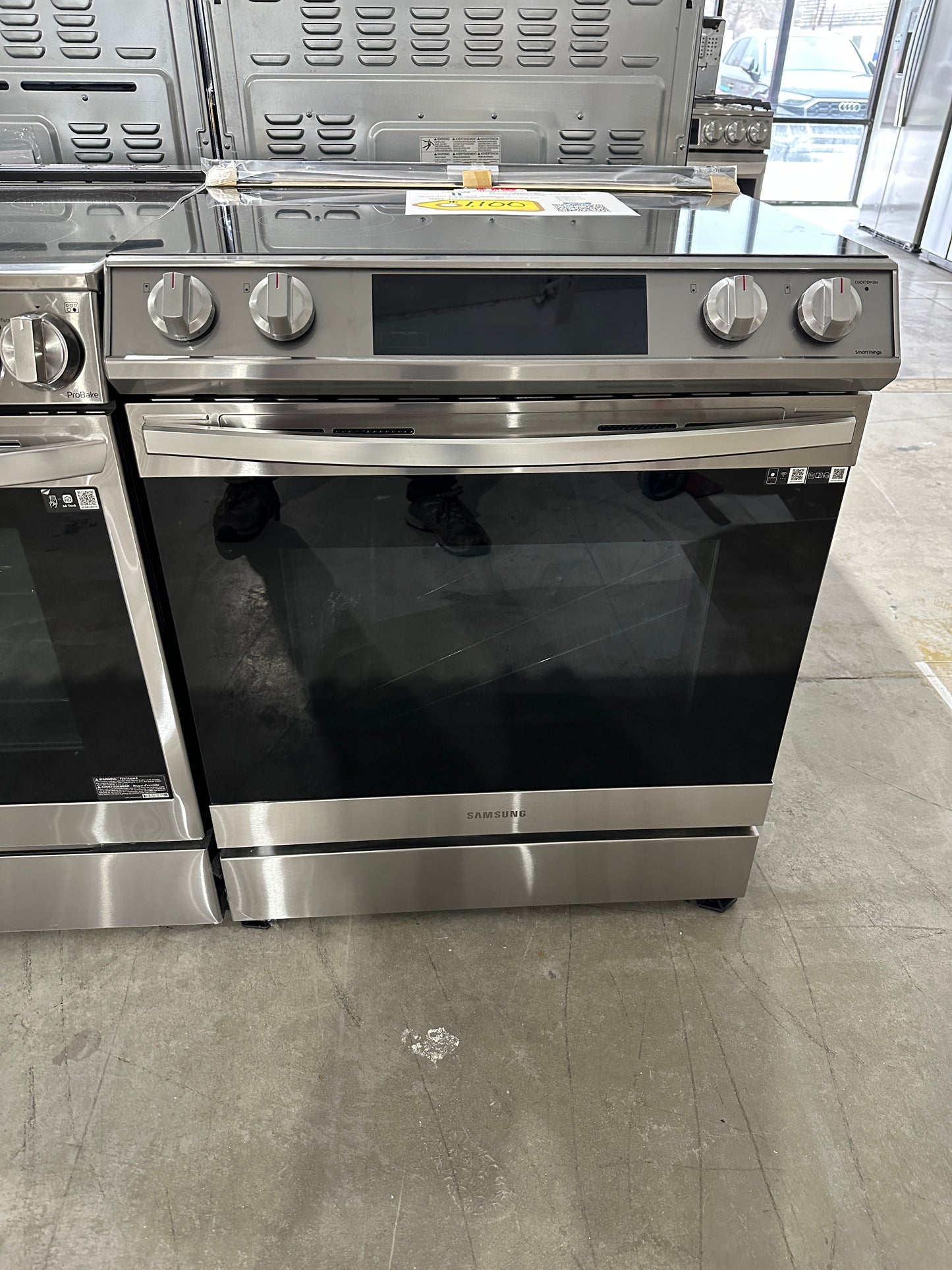 GREATLY DISCOUNTED NEW SAMSUNG ELECTRIC RANGE with AIR FRY - RAG11484S NE63BG8315SSAA