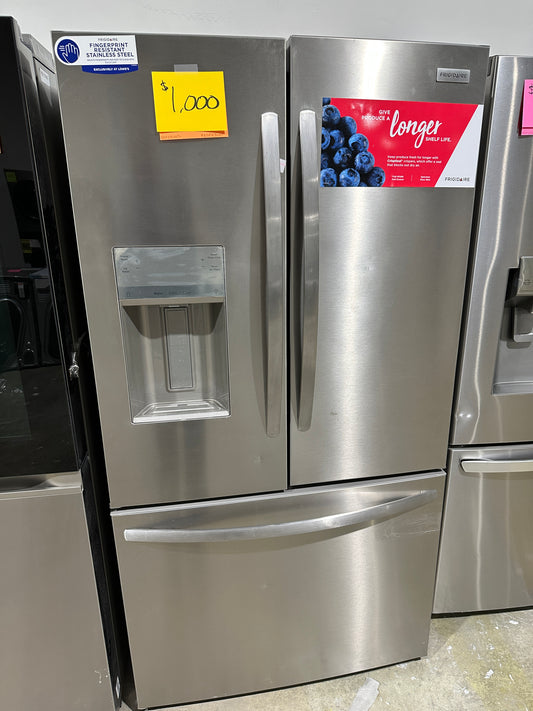 GREAT NEW FRIGIDAIRE FRENCH DOOR REFRIGERATOR - REEF11800S FRFS282LAF