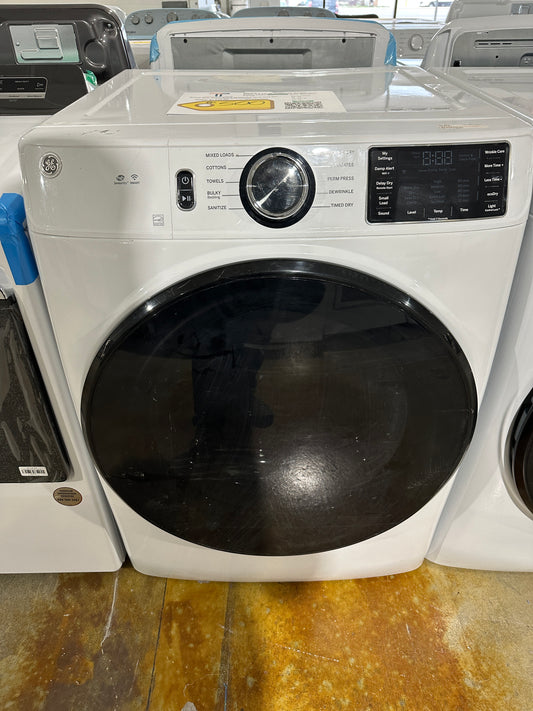 GE 7.8 Cu. Ft. White Smart Front Load Electric Dryer  Model #: GFD55GSSNWW  DRY11651S