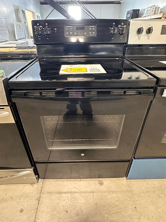 GREAT NEW GE SELF CLEANING ELECTRIC RANGE - RAG11771 JB645DKBB